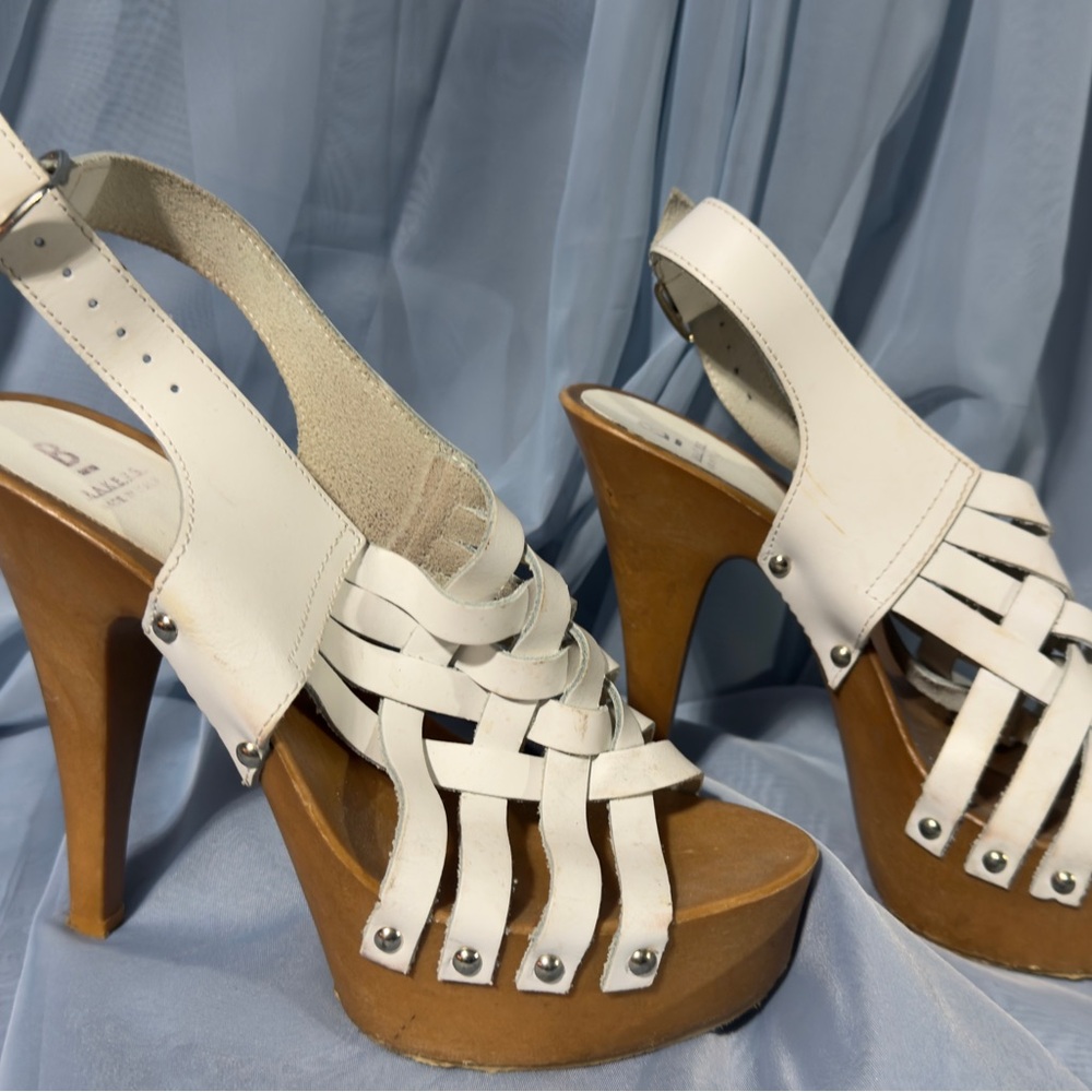 Bakers Italy White Leather Woodlike Platform  Strappy Studded Heels